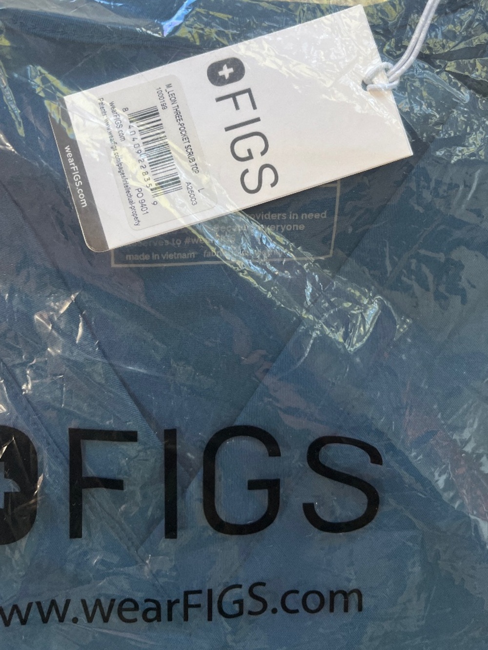 FIGS Leon Men's Medical Scrub Top – Size Large (Deep Reef)